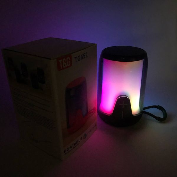 Портативна колонка TG652 5W з RGB підсвічуванням та ремінцем, колонка з акумулятором блютуз. Колір: зелений 460687 фото